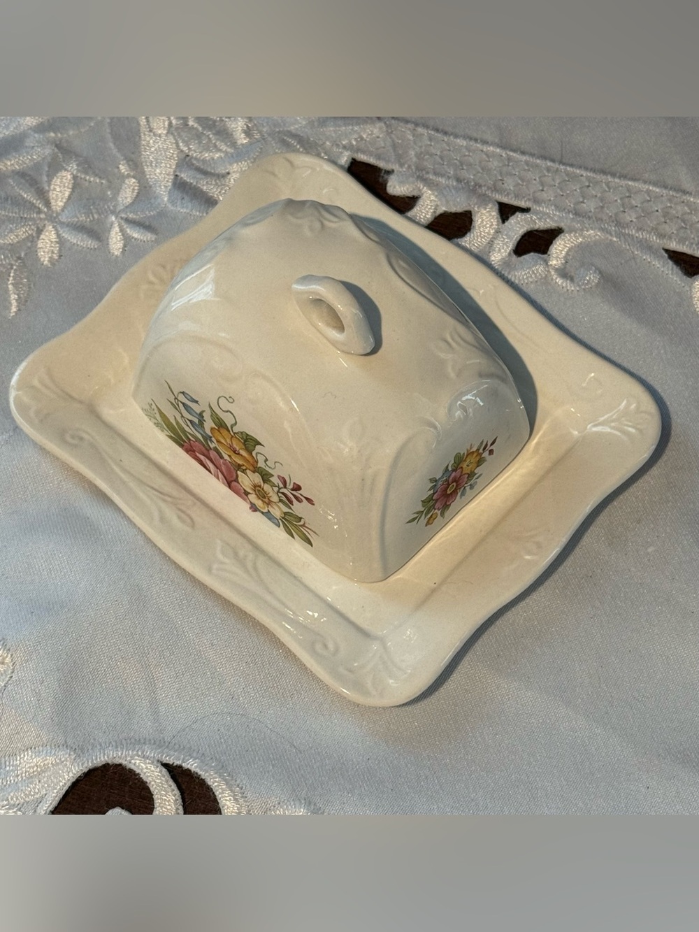 Meycraft Fine China Floral Butter Dish with Lid Scotland